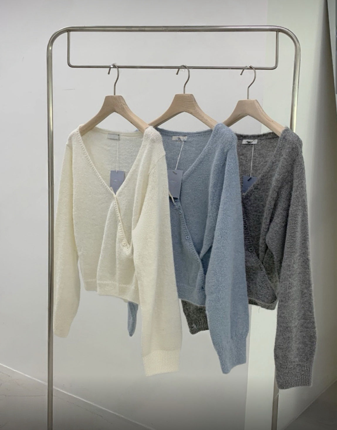 KR 羊駝毛交叉領扭鈕毛衣/外套