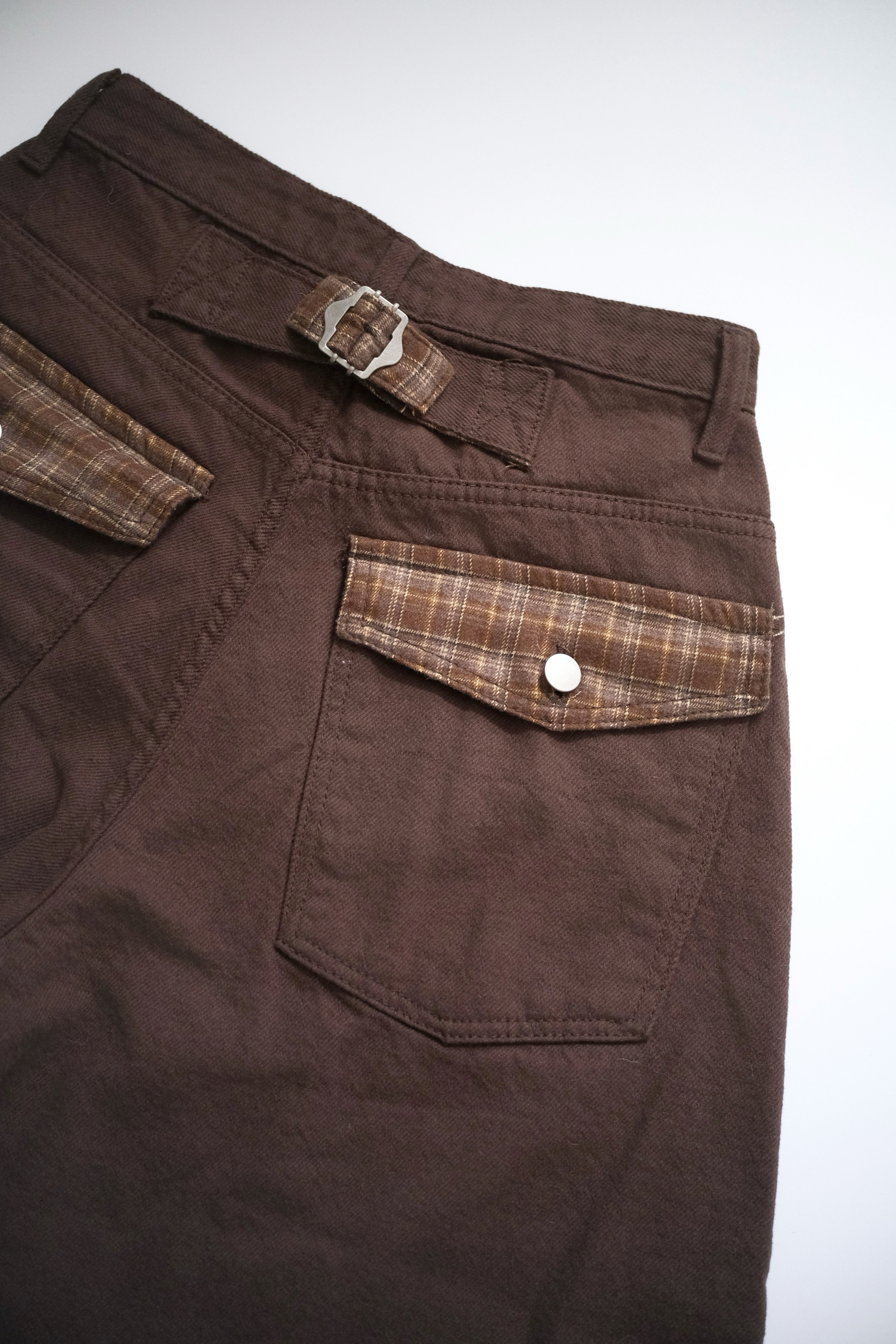 KR 25ss大熱啡色格仔細節彎刀褲