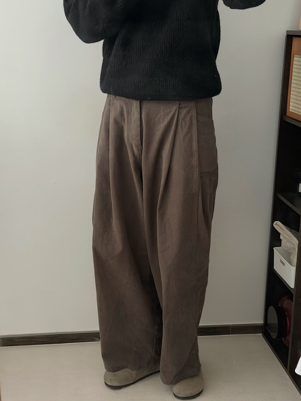 KR 男裝小彎刀微直筒牛仔褲￼