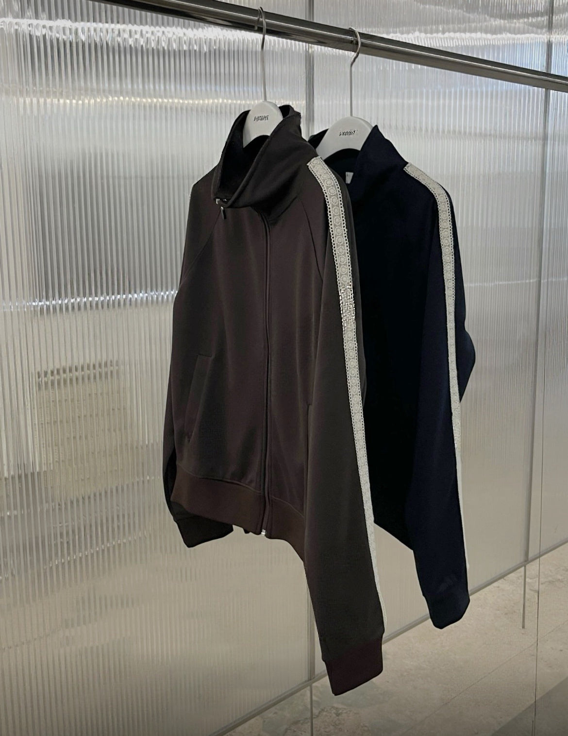 KR 運動風Lace邊夾克