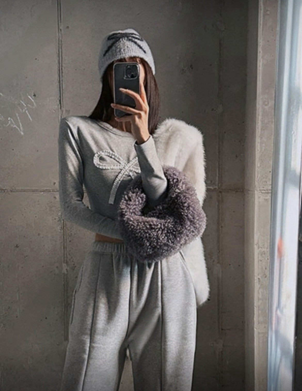 KR 毛絨絨蝴蝶結圖案冷帽