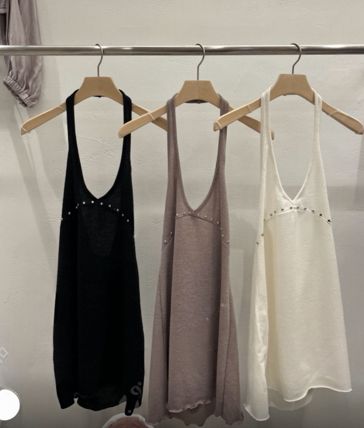 KR 小窩釘迷你花邊連身裙￼￼