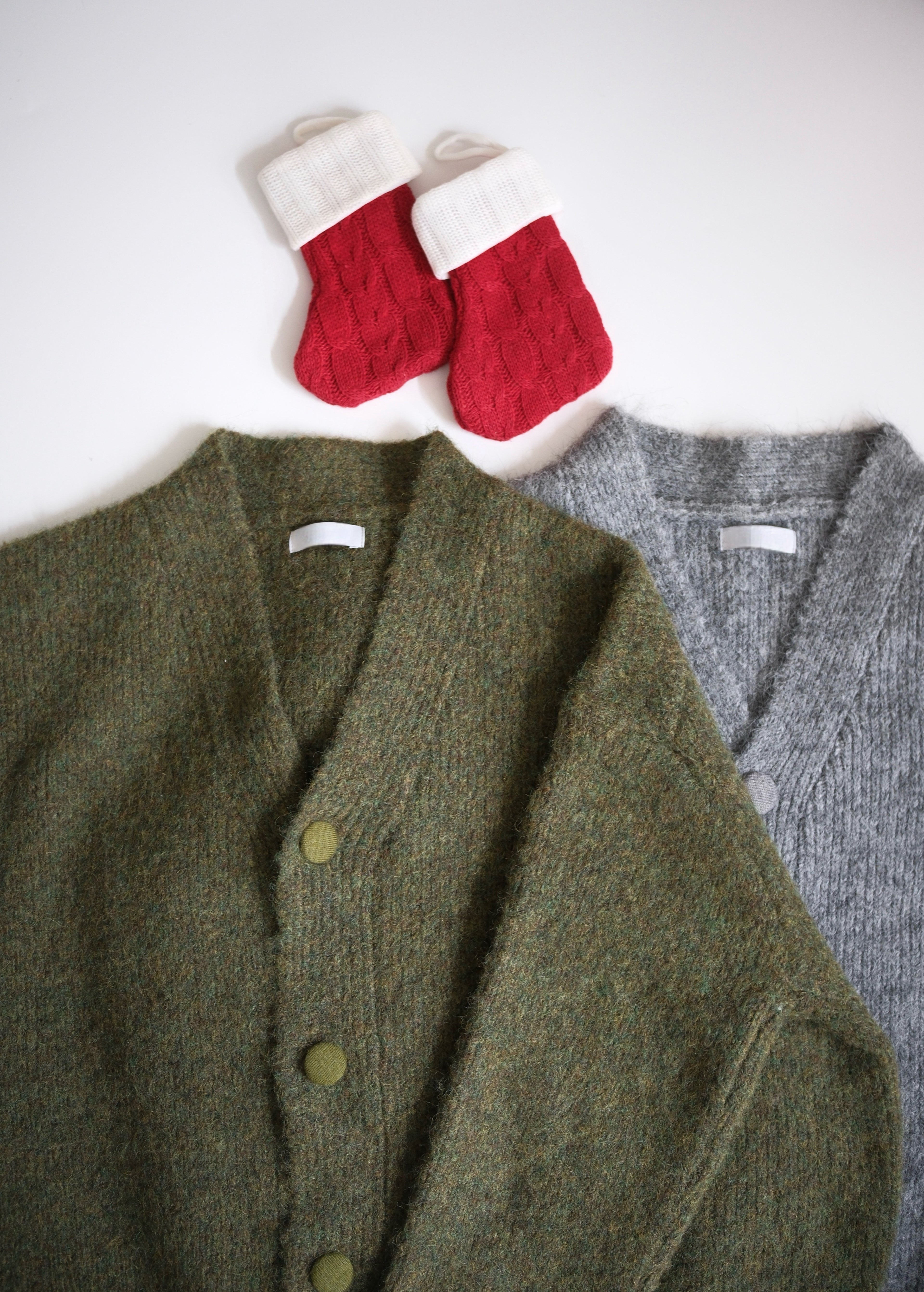 KR 男女同款羊毛刷毛感排鈕針織