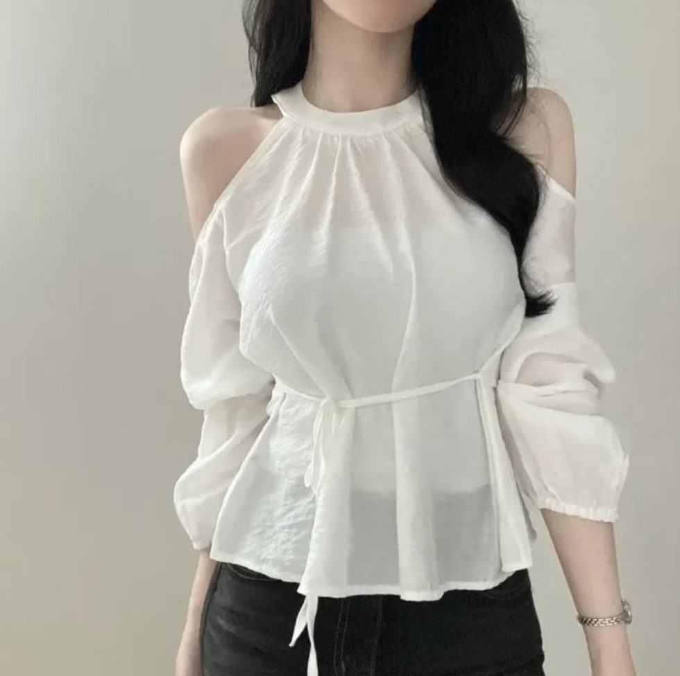 KR 溫柔氣質爆登款 圓領露肩修腰Top