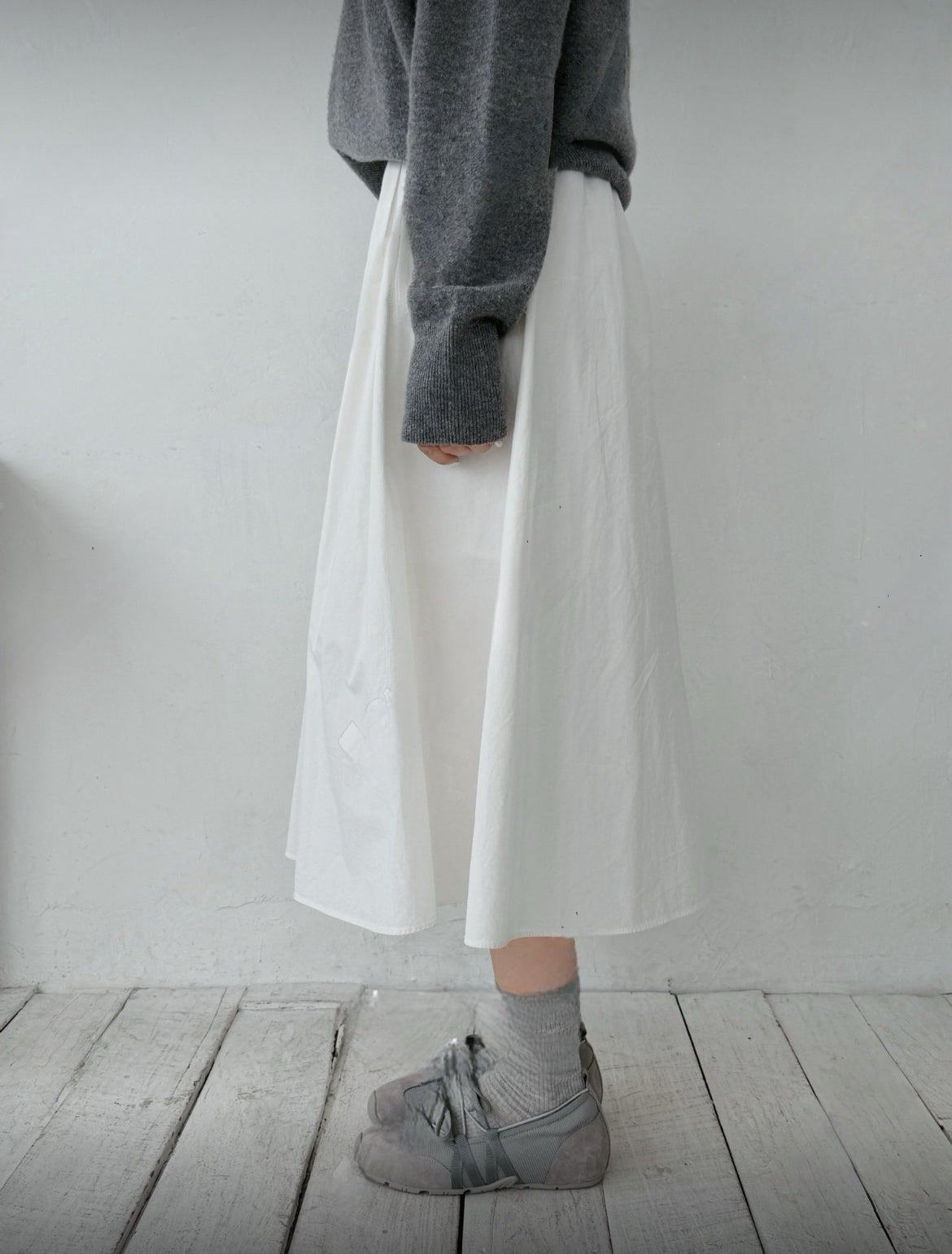 KR 芭蕾風小尖頭綁帶平底鞋