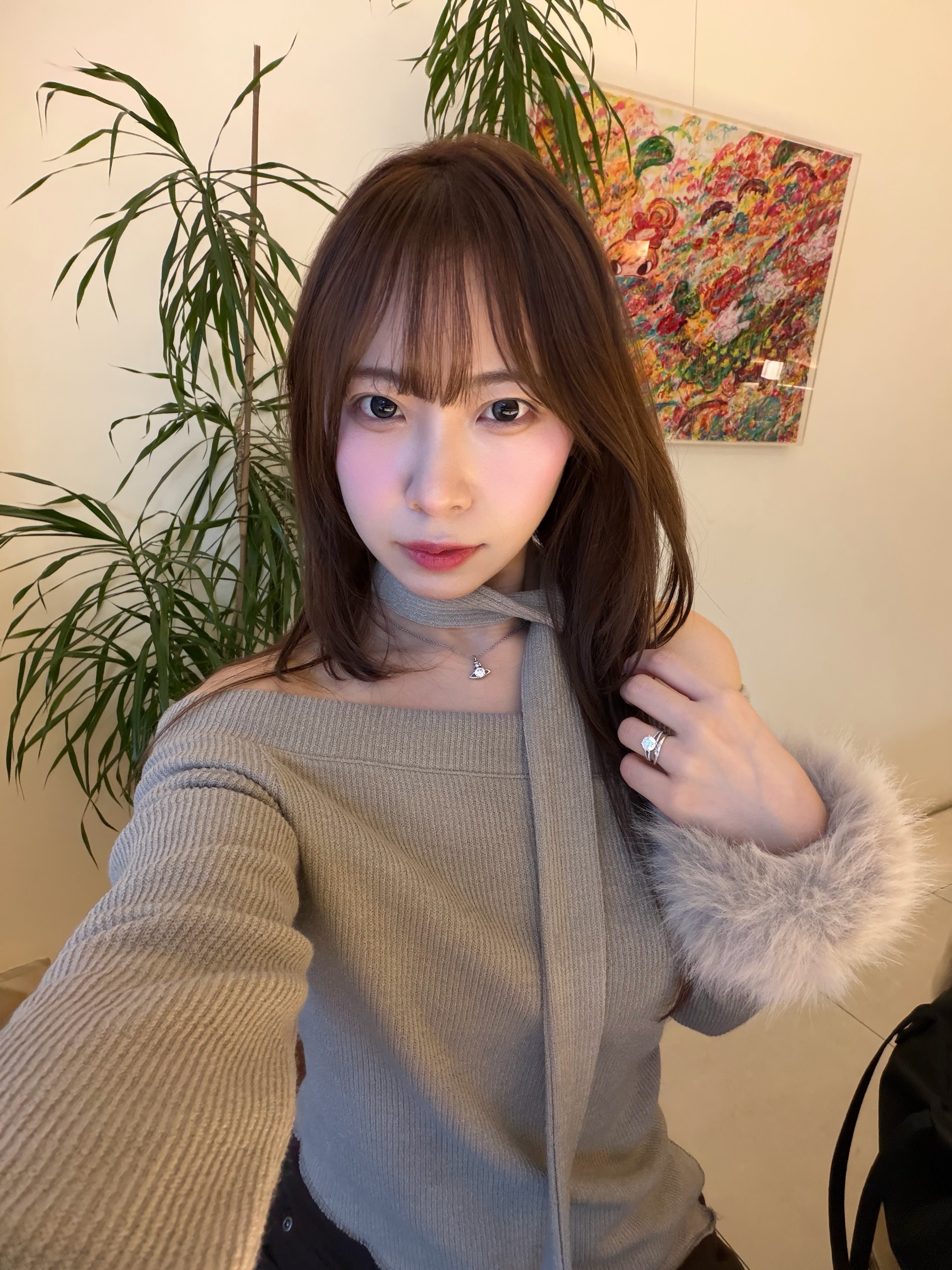 KR 毛毛䄂一字肩+小圍巾套裝