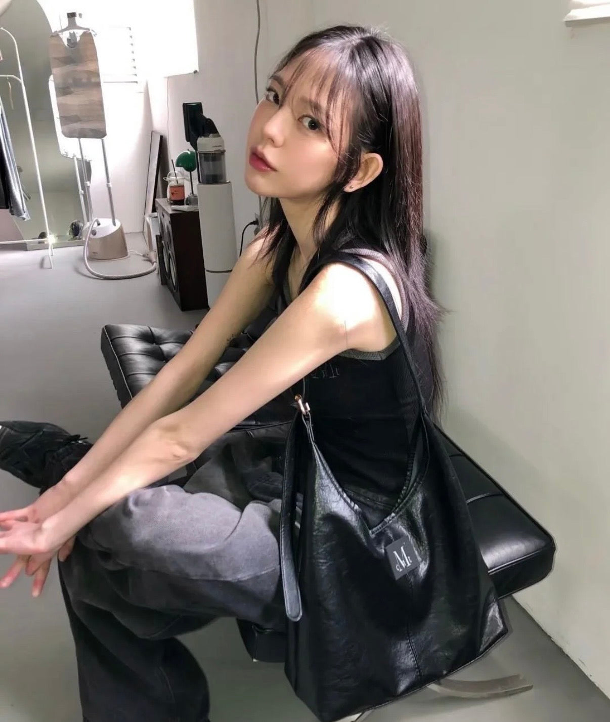 KR MUCENT LEATHER SHOULDER BAG