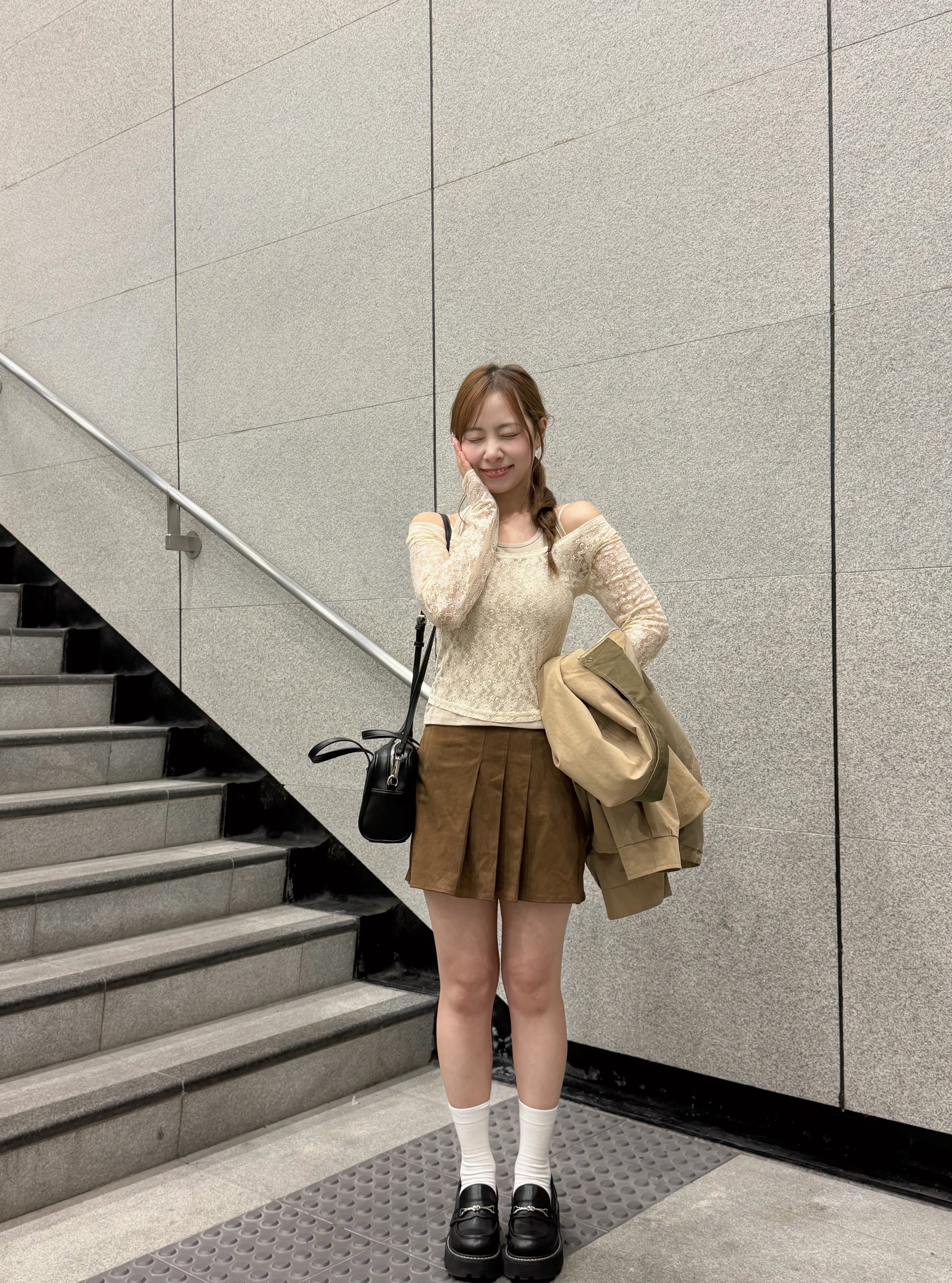 KR 秋季新款假兩件掛頸lace長袖上衣