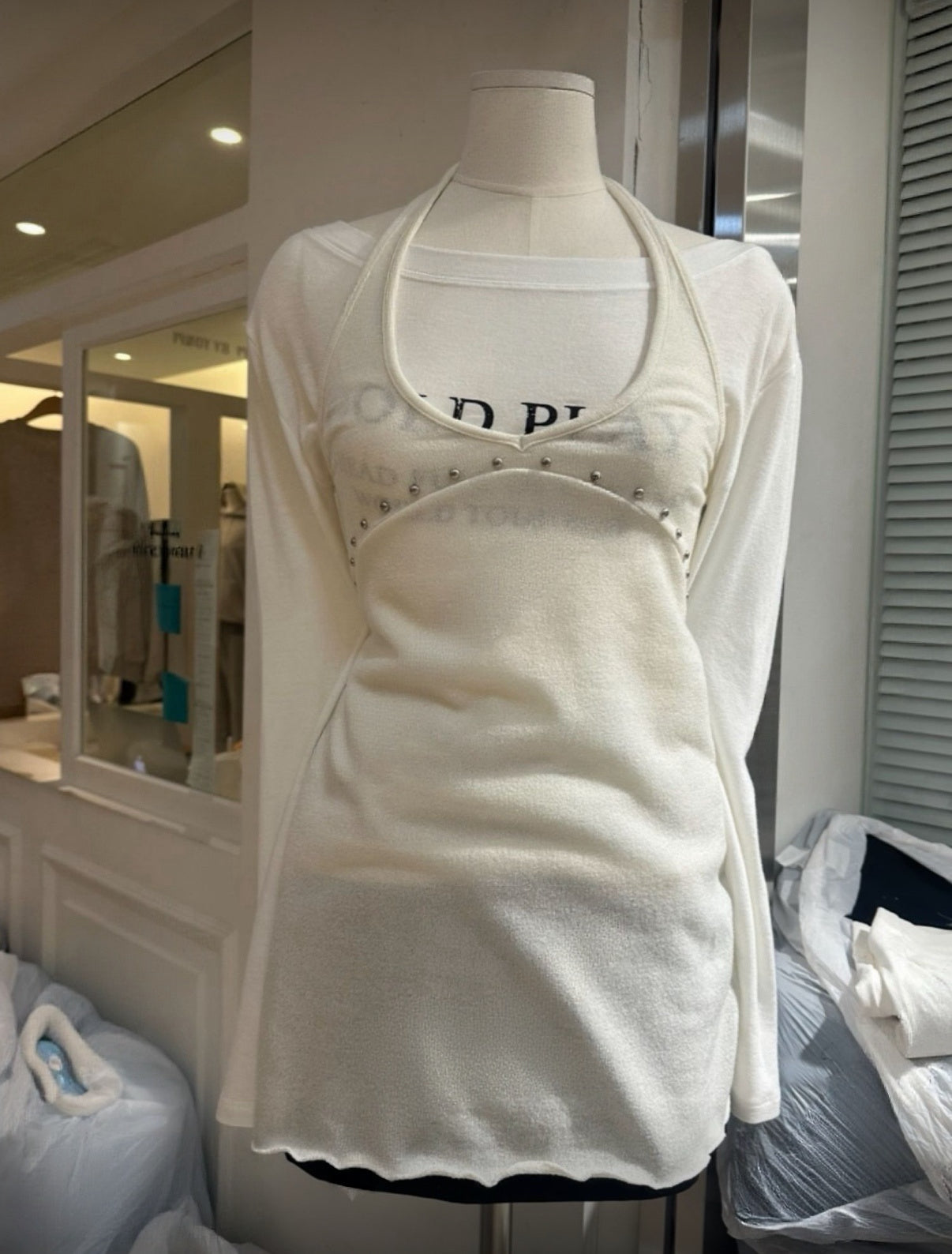 KR 小窩釘迷你花邊連身裙￼￼