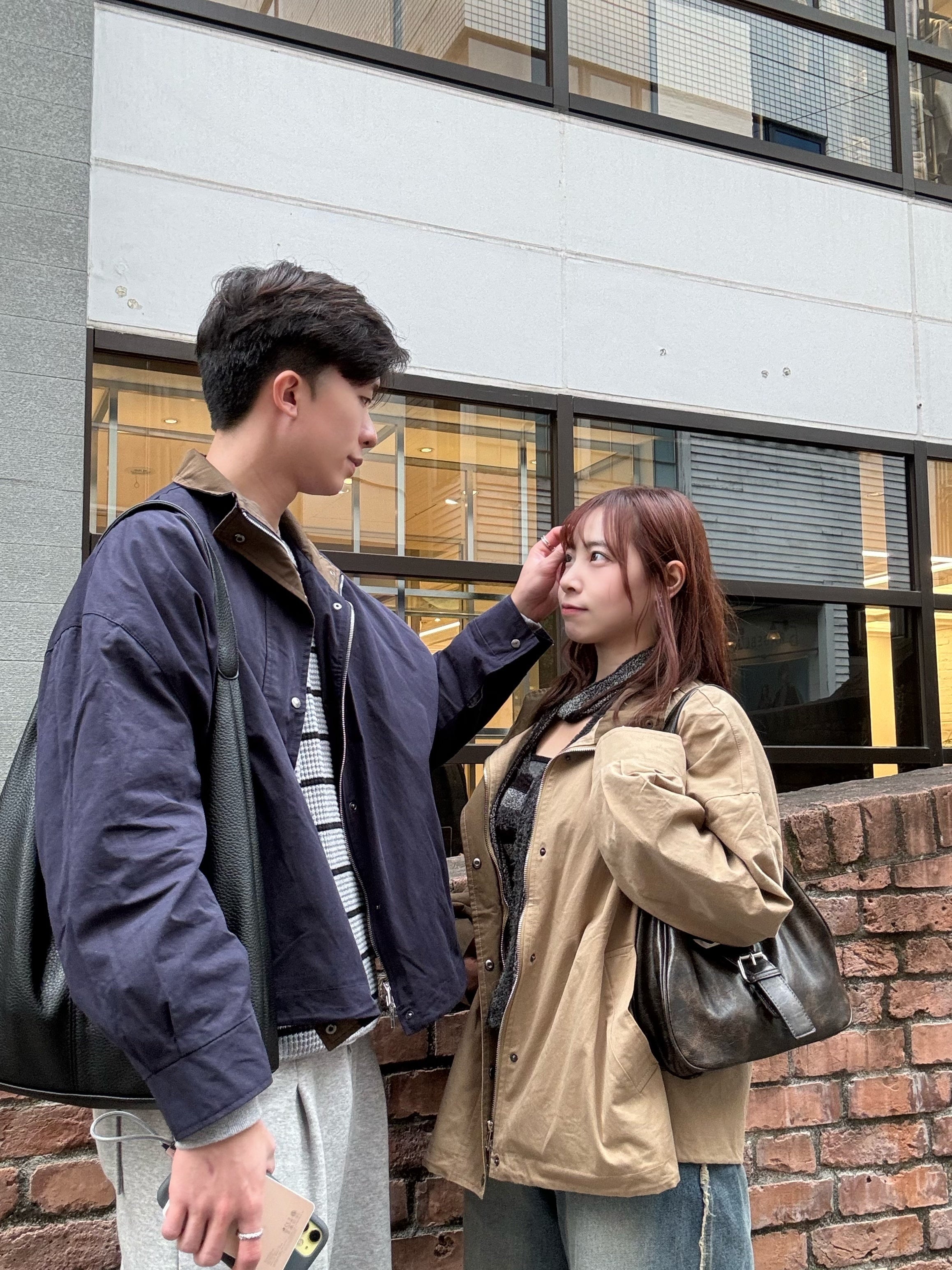 KR 男女同款日系感休閒風衣