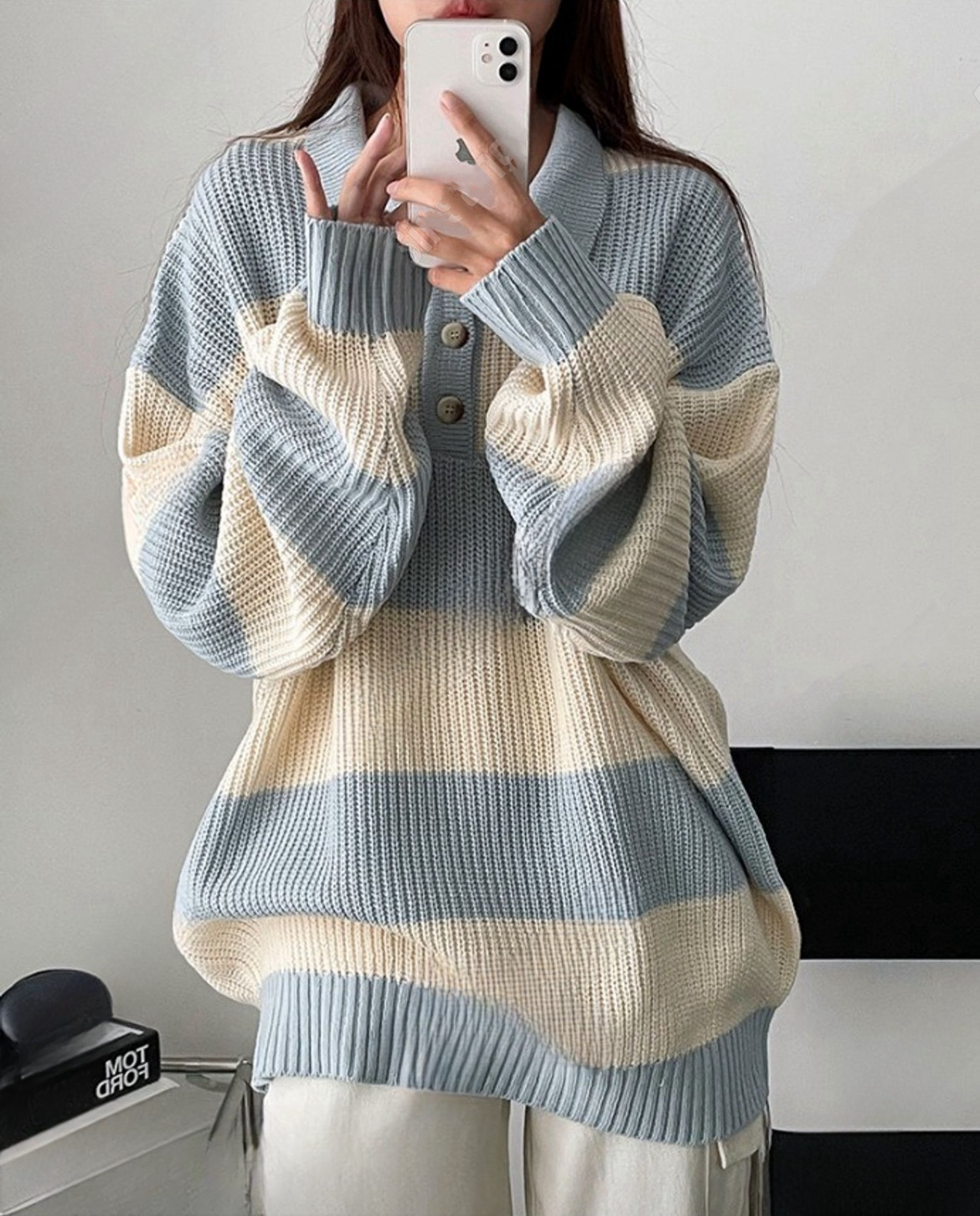 KR 粗冷針織間條鈕扣男女同款上衣