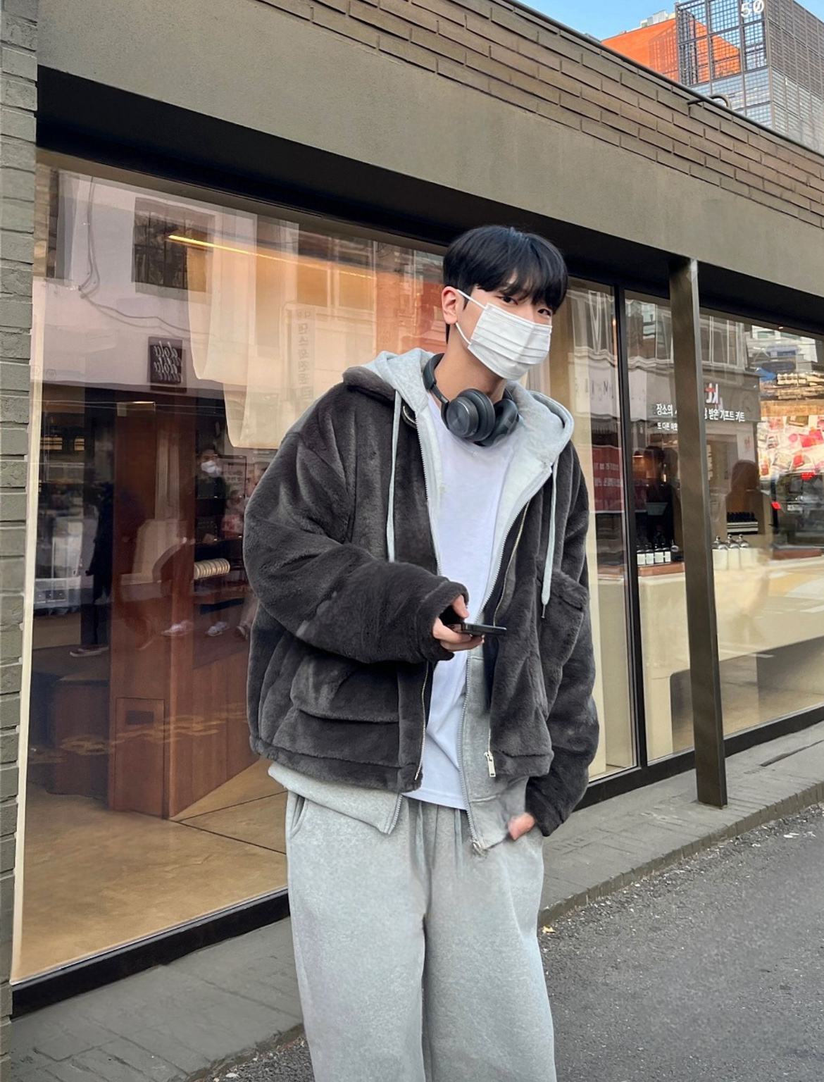 KR 男裝毛毛有領外套