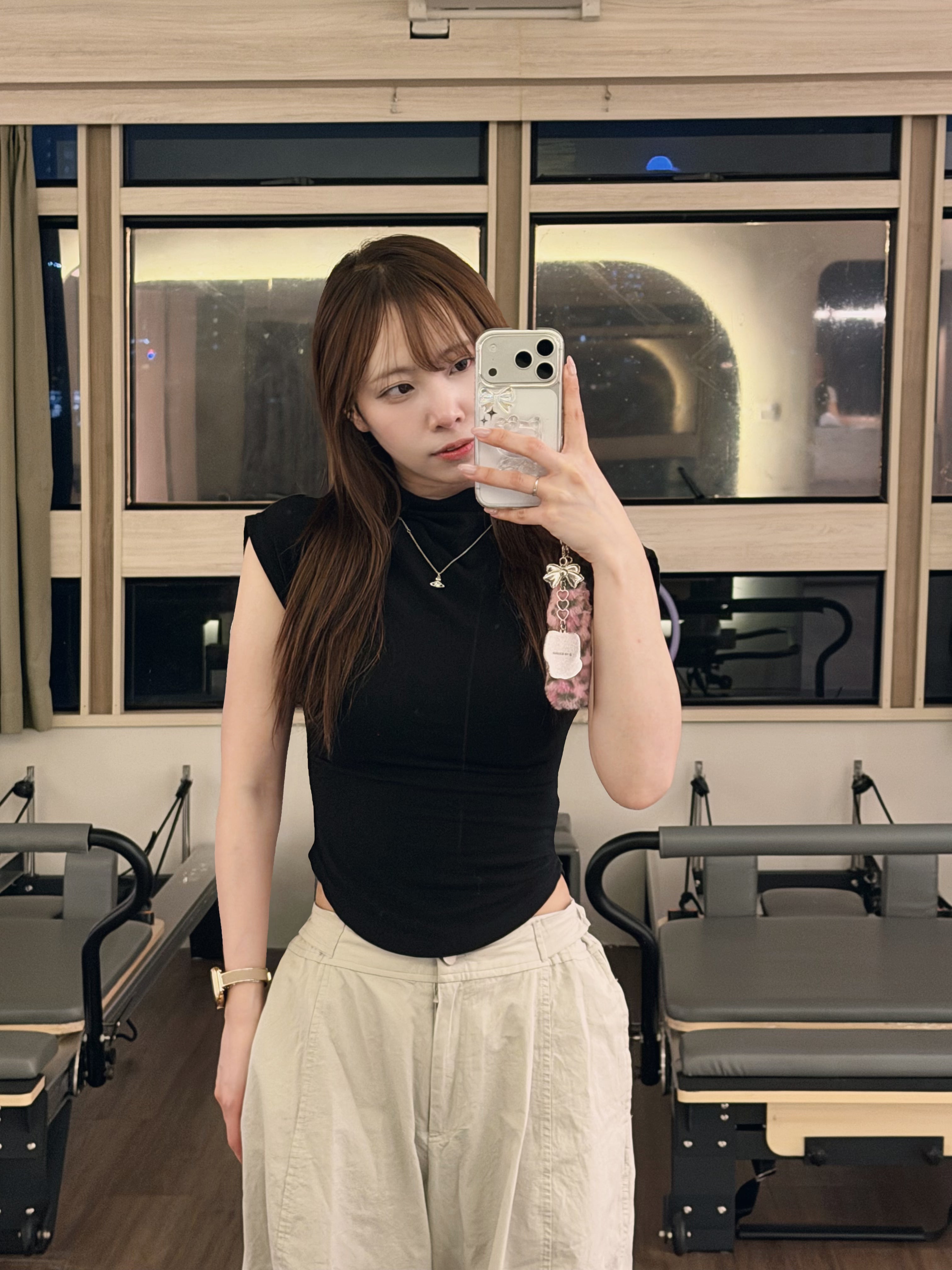 KR 🔥回饋價🔥半高領大彈性U型爆顯瘦T恤